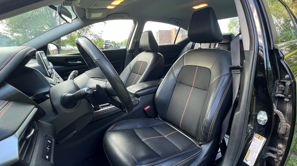 2022 Nissan Altima Image 9