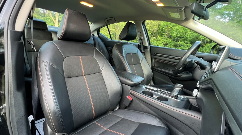 2022 Nissan Altima Image 18