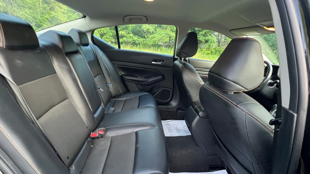 2022 Nissan Altima Image 19