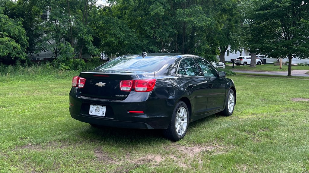 2015 Chevrolet Malibu Image 3
