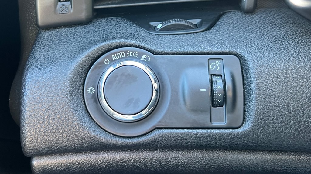2015 Chevrolet Malibu Image 16
