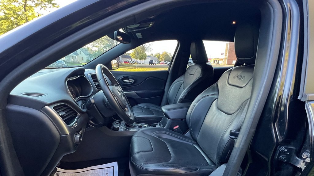2019 Jeep Cherokee Image 10