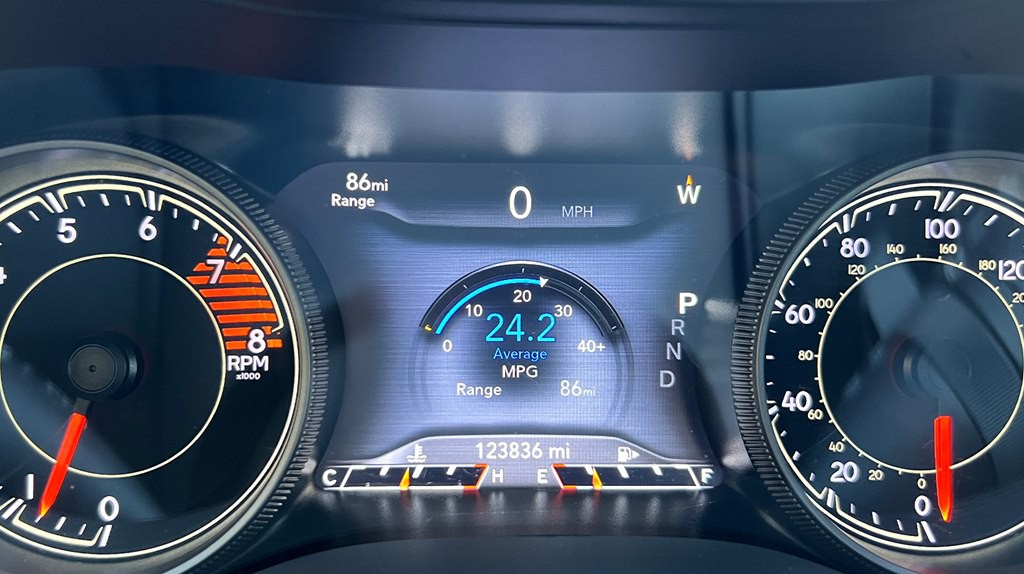2019 Jeep Cherokee Image 12