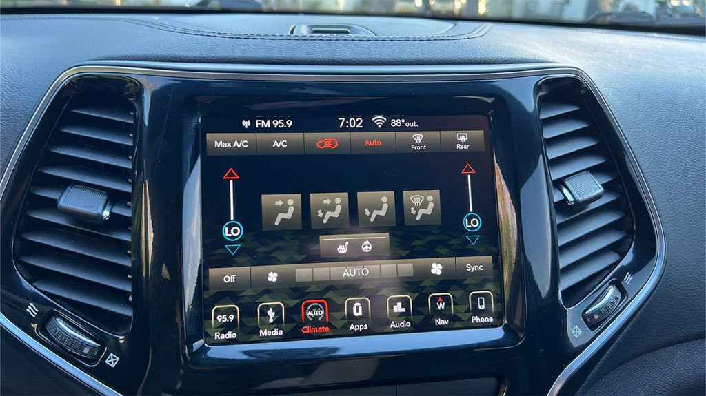 2019 Jeep Cherokee Image 13