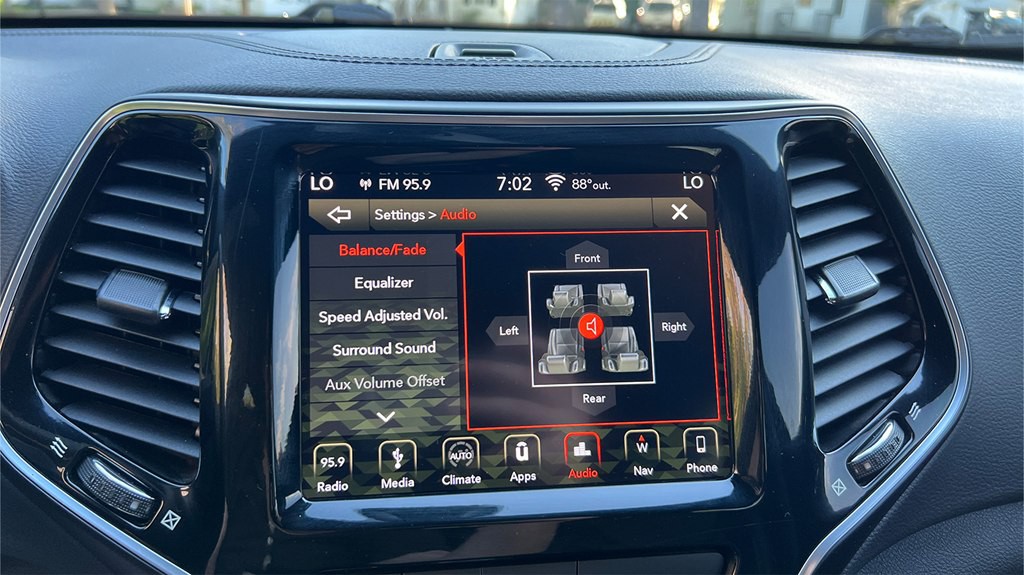 2019 Jeep Cherokee Image 14