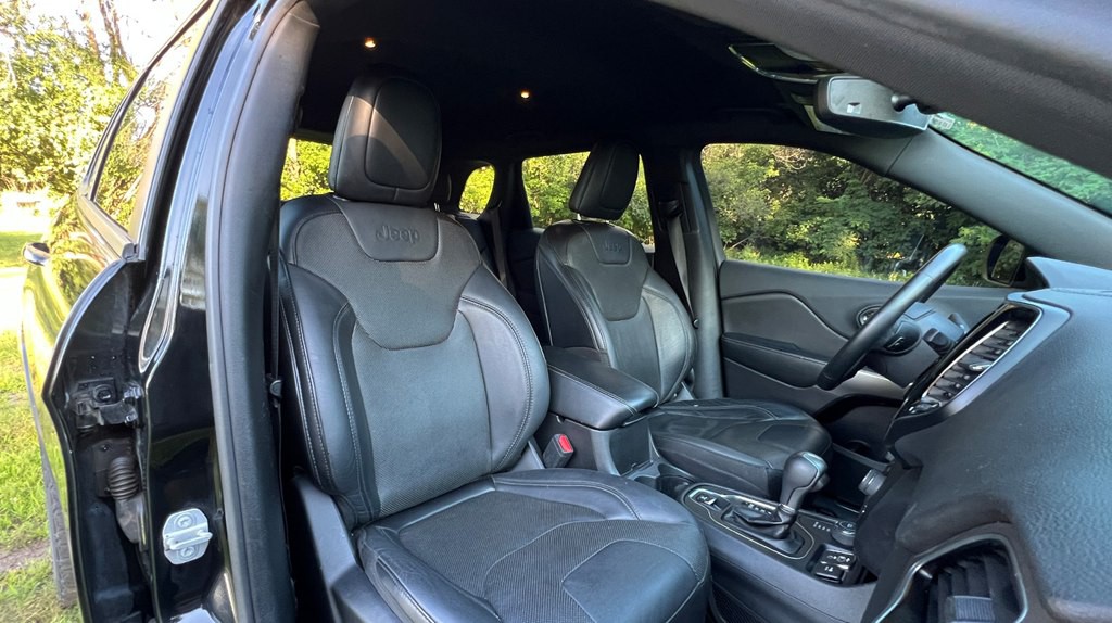 2019 Jeep Cherokee Image 22