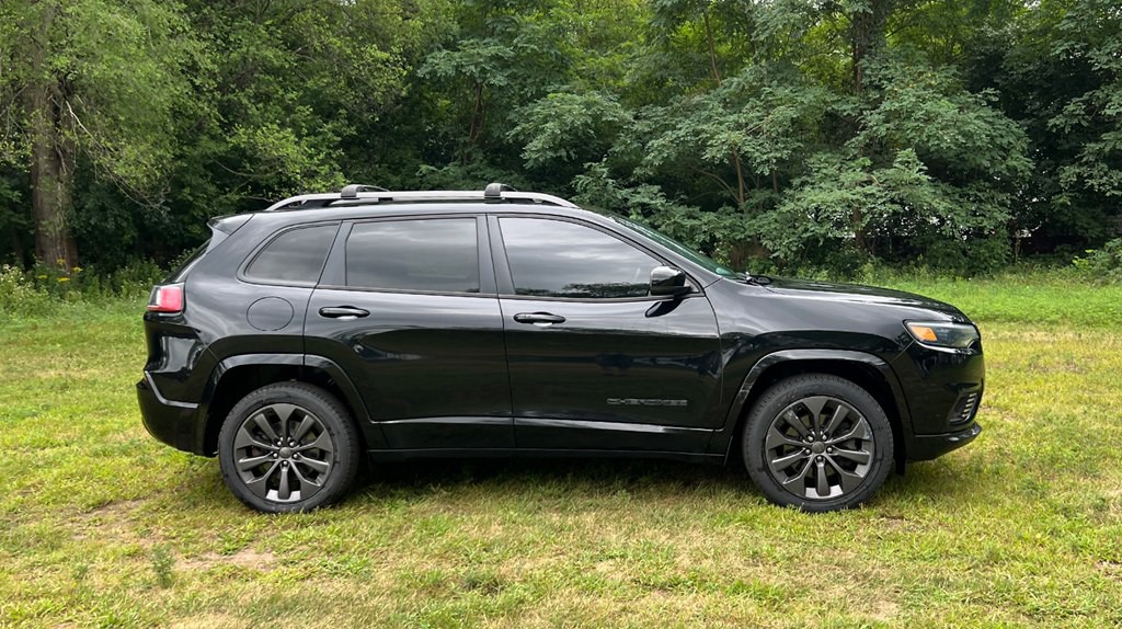 2019 Jeep Cherokee Image 2