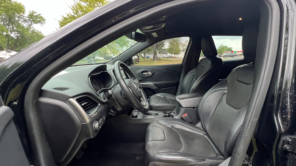 2019 Jeep Cherokee Image 10