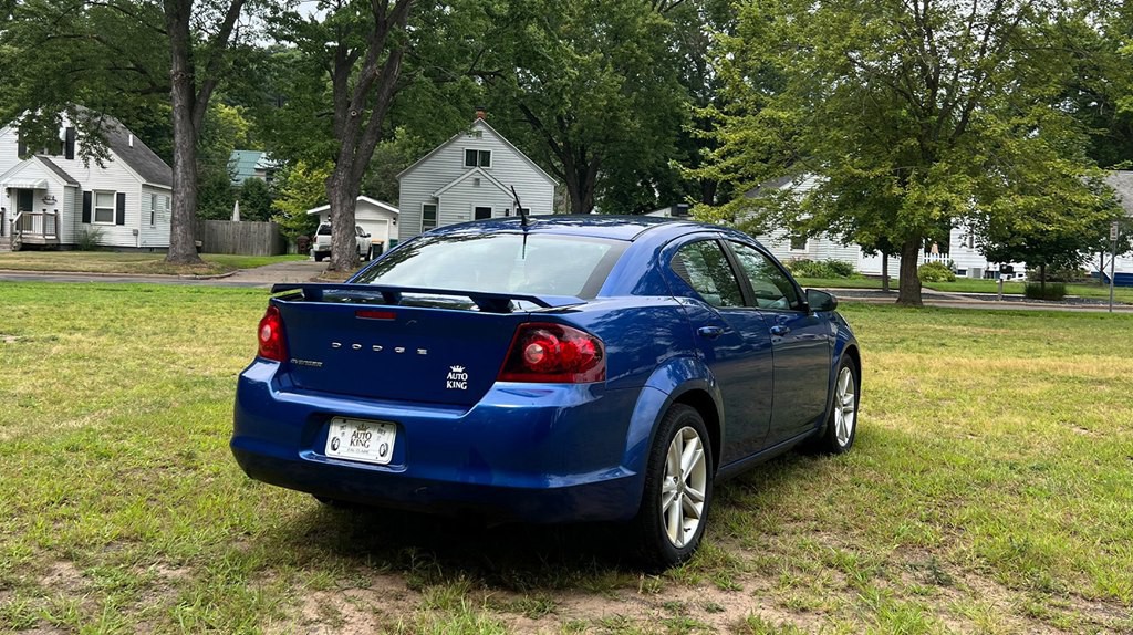 2014 Dodge Avenger Image 3