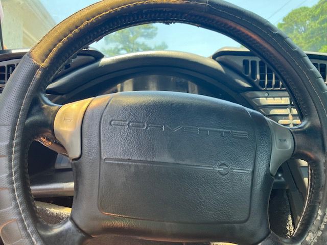1991 Chevrolet Corvette Image 18