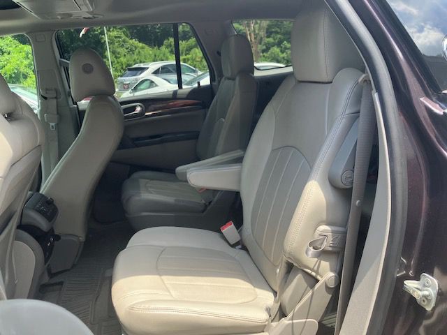 2015 Buick Enclave Image 15