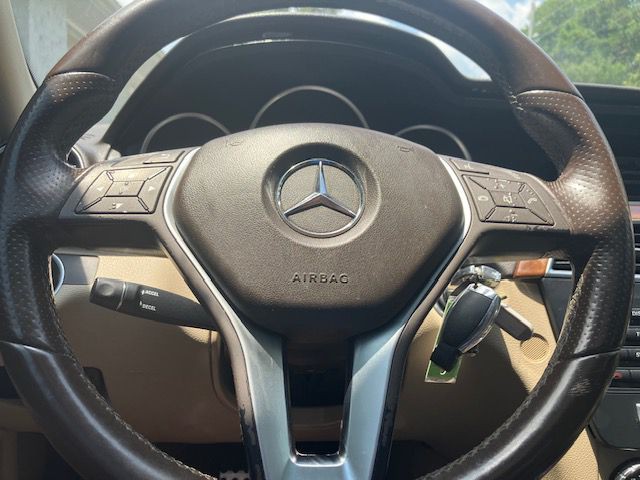 2013 Mercedes-Benz C-Class Image 18