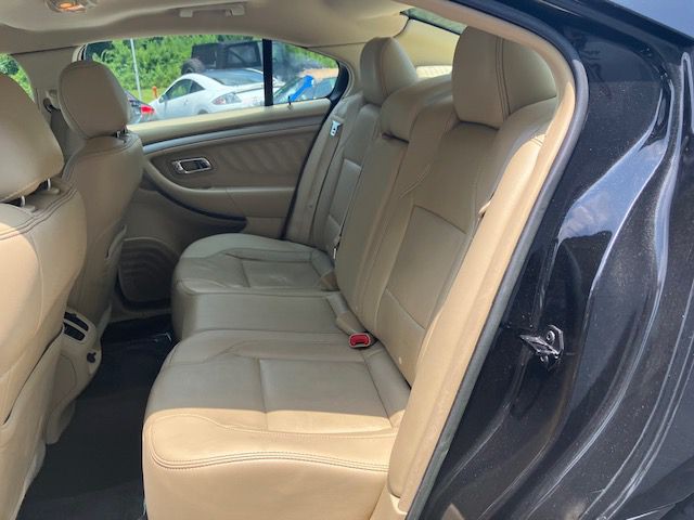 2014 Ford Taurus Image 14