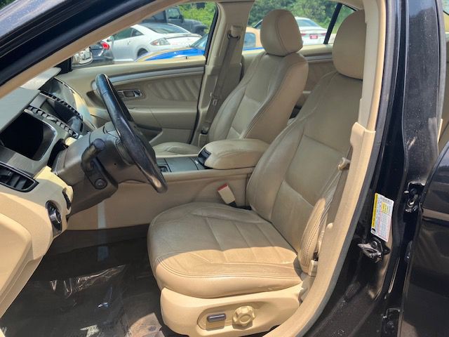 2014 Ford Taurus Image 15