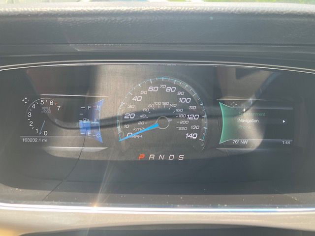 2014 Ford Taurus Image 20