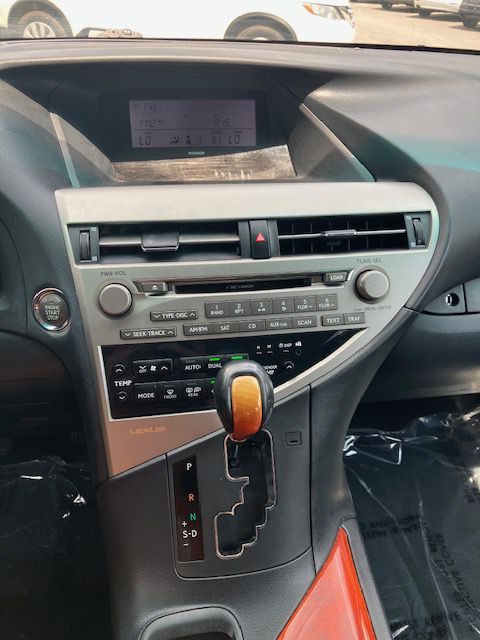 2011 Lexus RX Image 17