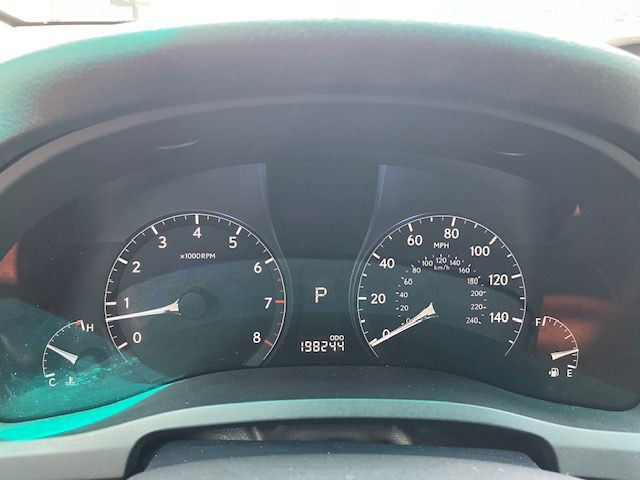 2011 Lexus RX Image 18