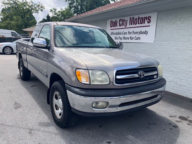 2002 Toyota Tundra Image 1