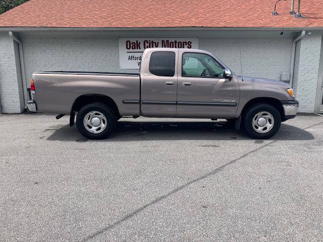 2002 Toyota Tundra Image 4