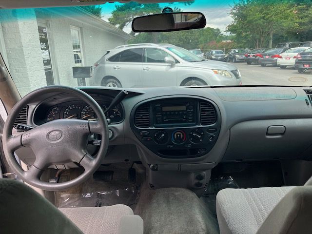 2002 Toyota Tundra Image 16