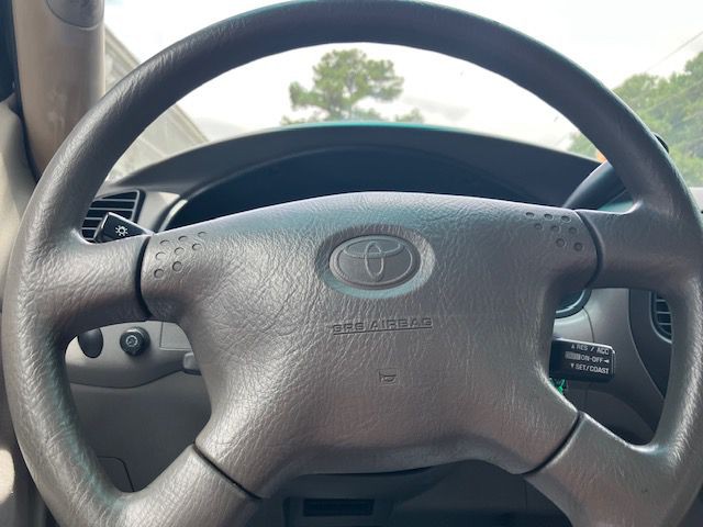 2002 Toyota Tundra Image 18
