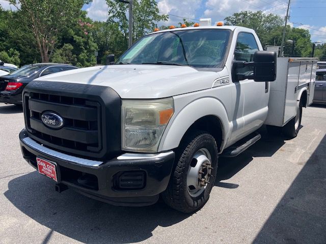 2013 Ford F-350 Image 2