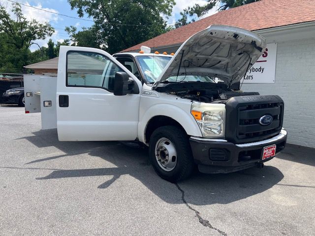2013 Ford F-350 Image 8