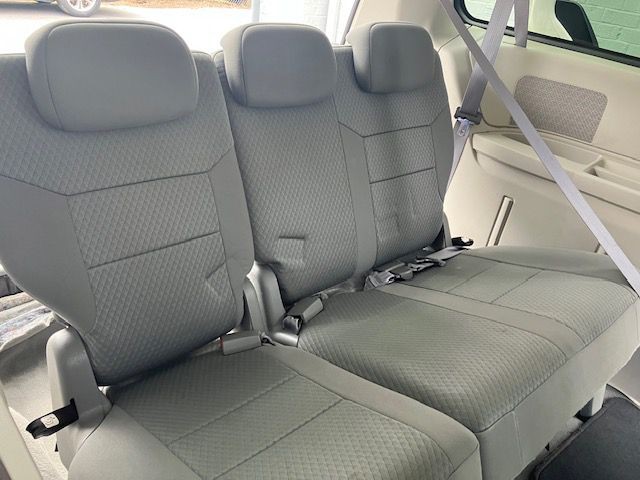 2010 Dodge Grand Caravan Image 13