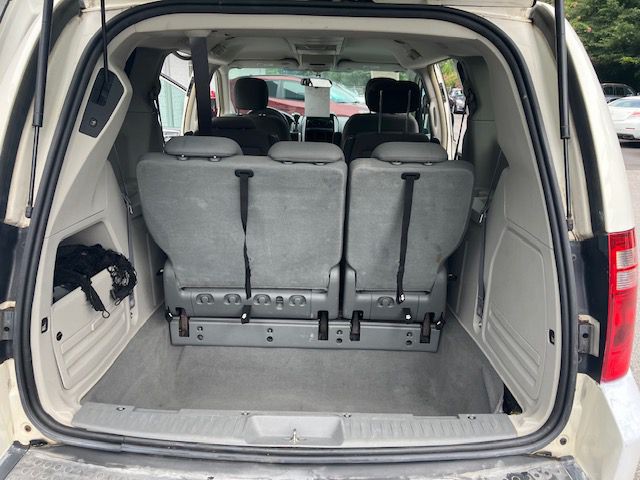 2010 Dodge Grand Caravan Image 14
