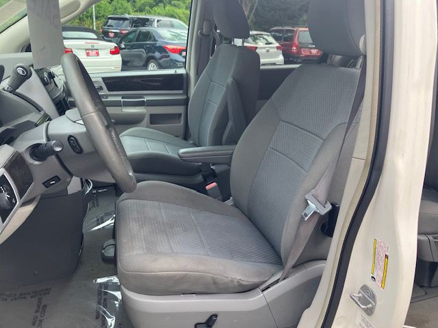 2010 Dodge Grand Caravan Image 16