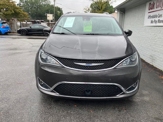 2017 Chrysler Pacifica Image 3