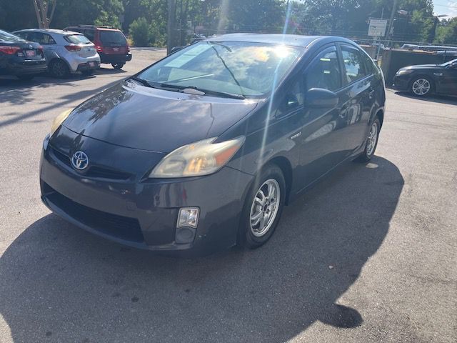 2010 Toyota Prius Image 2