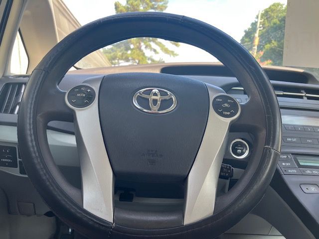 2010 Toyota Prius Image 18