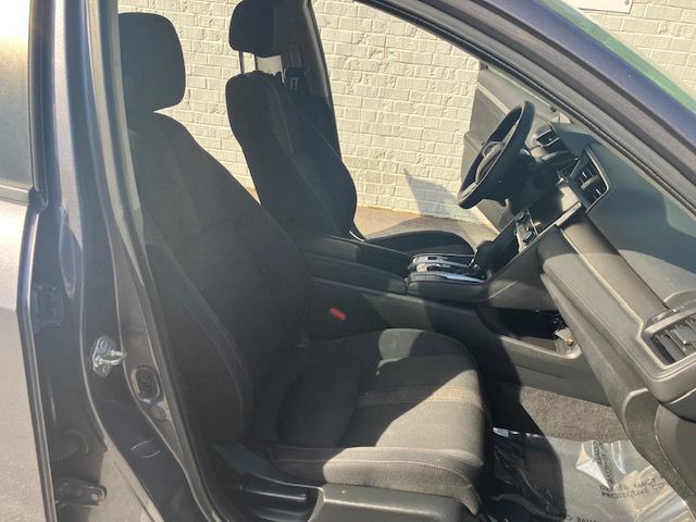 2017 Honda Civic Image 10