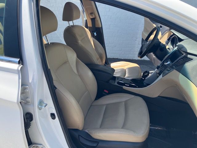 2013 Hyundai Sonata Image 12