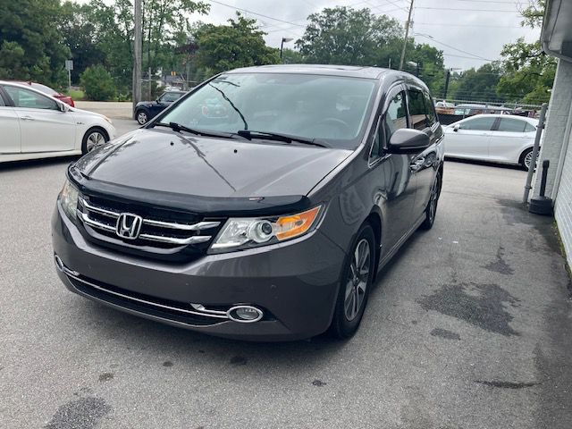 2015 Honda Odyssey Image 2
