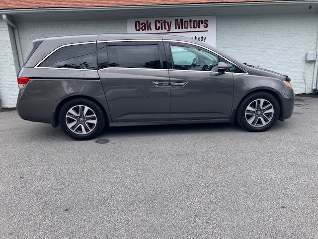 2015 Honda Odyssey Image 4