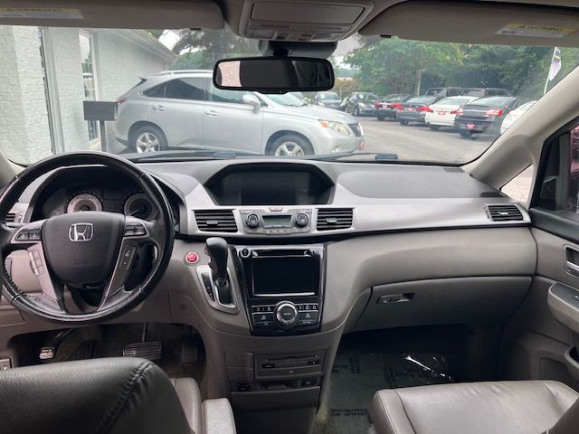 2015 Honda Odyssey Image 18