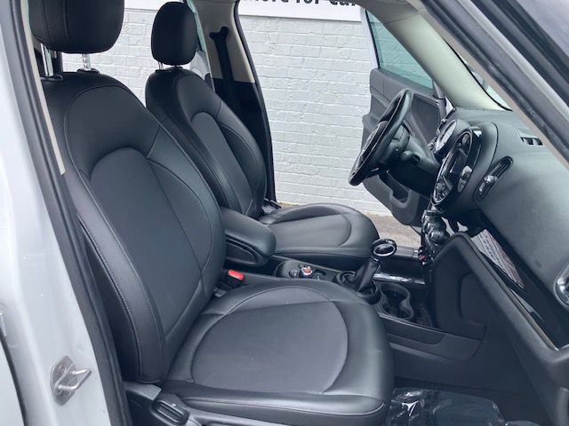 2019 MINI Cooper Image 11
