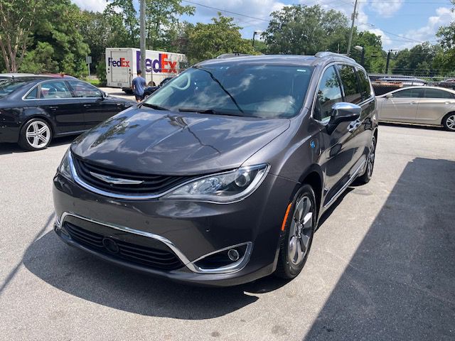 2018 Chrysler Pacifica Image 2