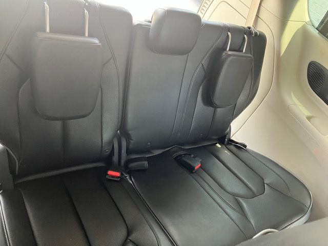 2018 Chrysler Pacifica Image 13