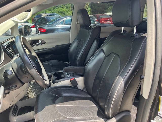 2018 Chrysler Pacifica Image 17