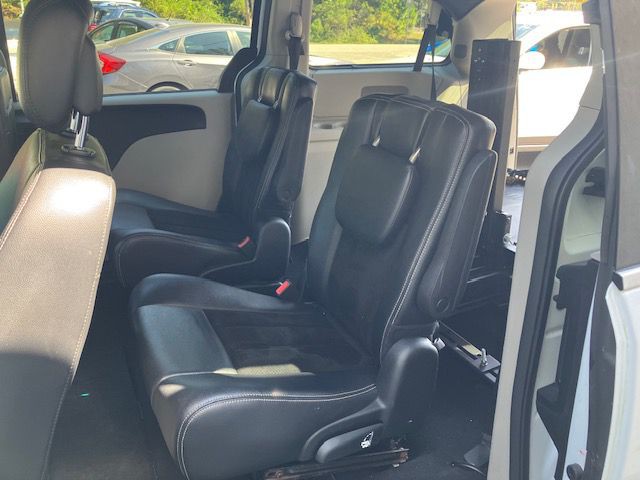 2017 Dodge Grand Caravan Image 15