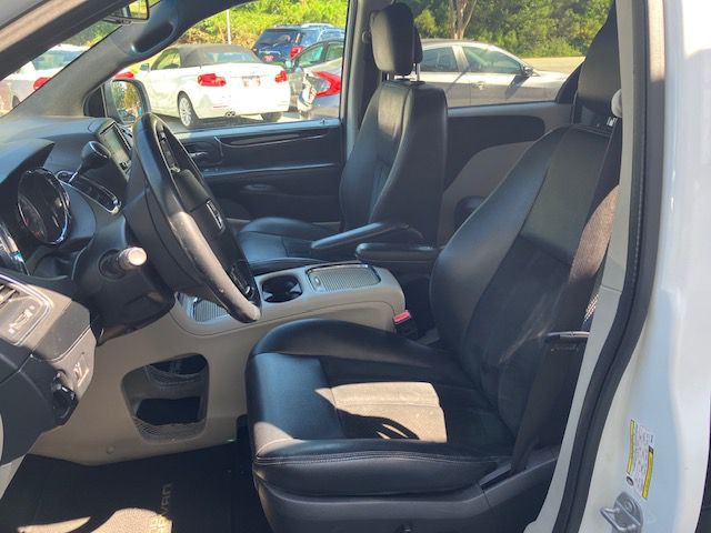 2017 Dodge Grand Caravan Image 16