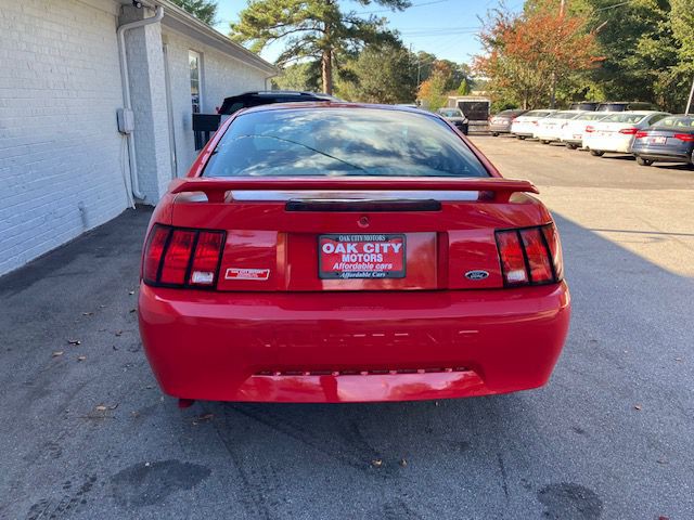 2004 Ford Mustang Image 6