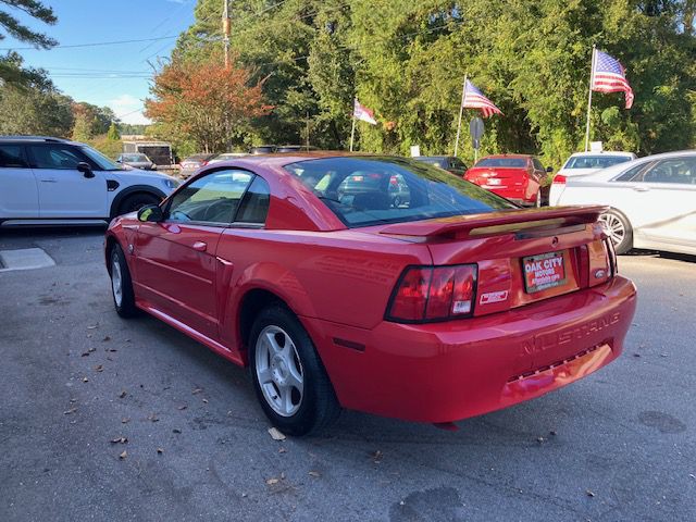 2004 Ford Mustang Image 7