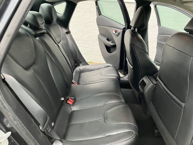 2014 Dodge Dart Image 12