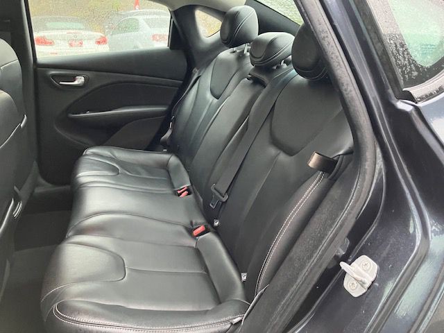 2014 Dodge Dart Image 14