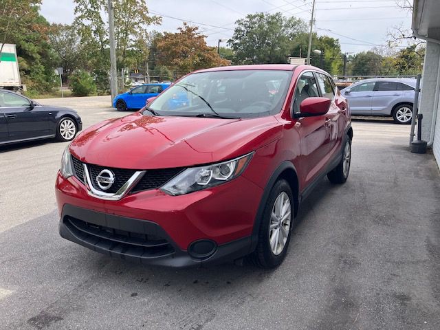 2017 Nissan Rogue Image 2