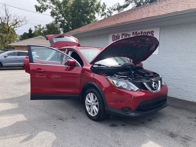 2017 Nissan Rogue Image 8
